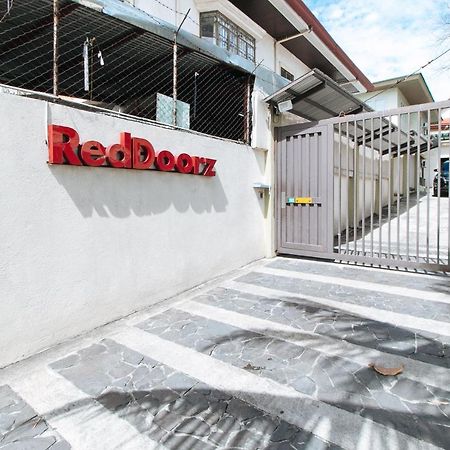 RedDoorz Plus @ A Rita Street San Juan San Juan  Zewnętrze zdjęcie