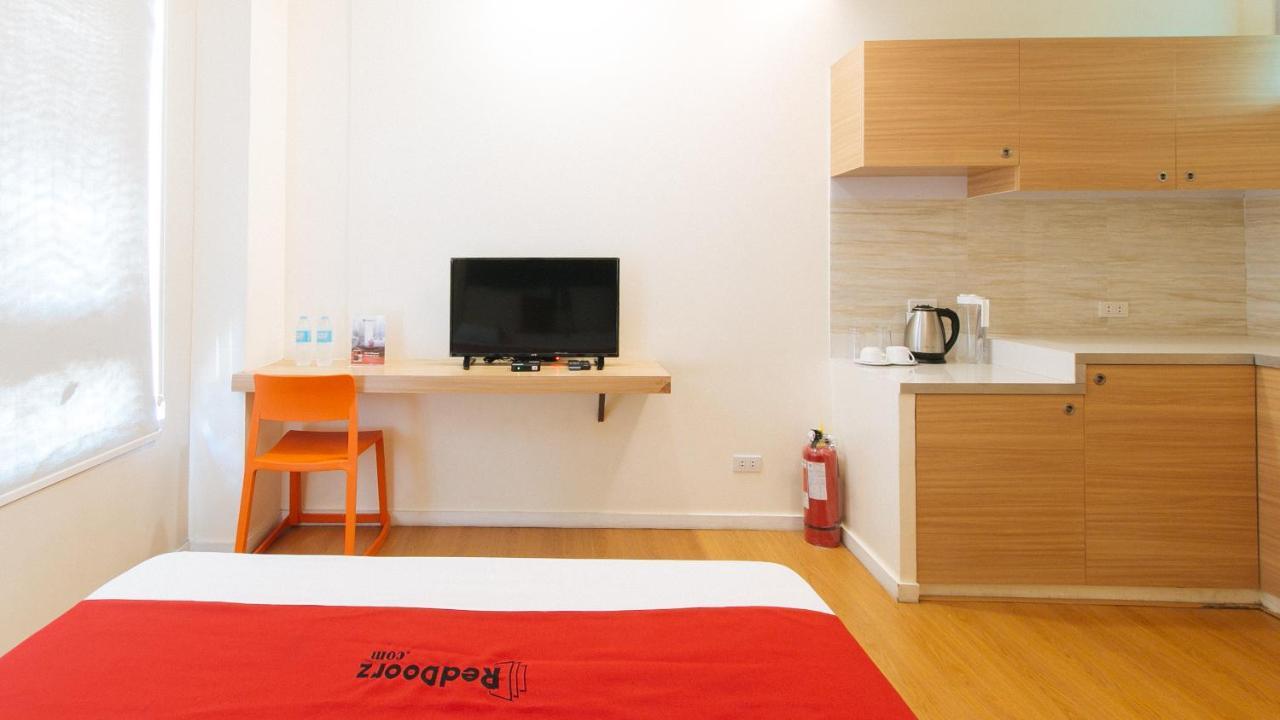 RedDoorz Plus @ A Rita Street San Juan San Juan  Zewnętrze zdjęcie