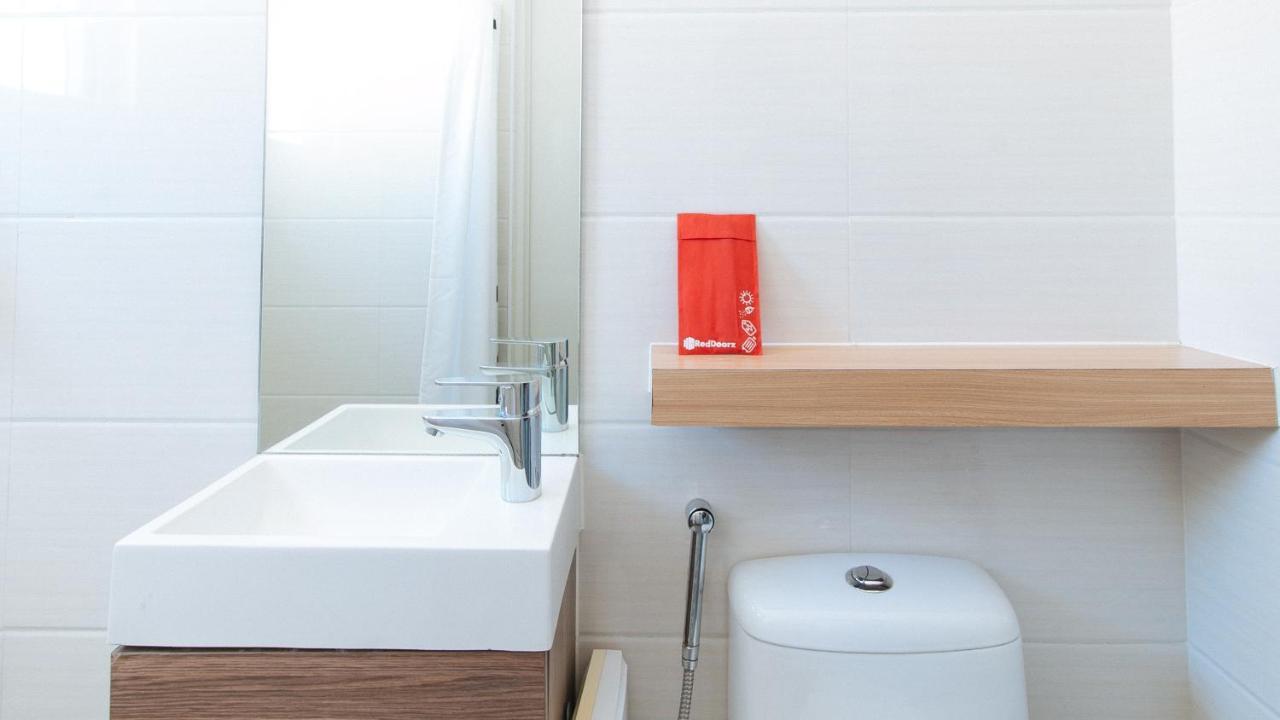 RedDoorz Plus @ A Rita Street San Juan San Juan  Zewnętrze zdjęcie