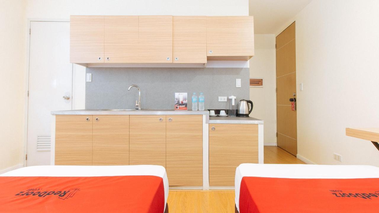 RedDoorz Plus @ A Rita Street San Juan San Juan  Zewnętrze zdjęcie